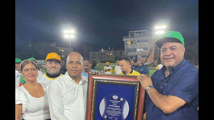 Arrancó el torneo de Adovenprofar en el Estadio Miramar