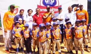 Moca levanta el cetro de campeón en el nacional sub-6 de FEDOM