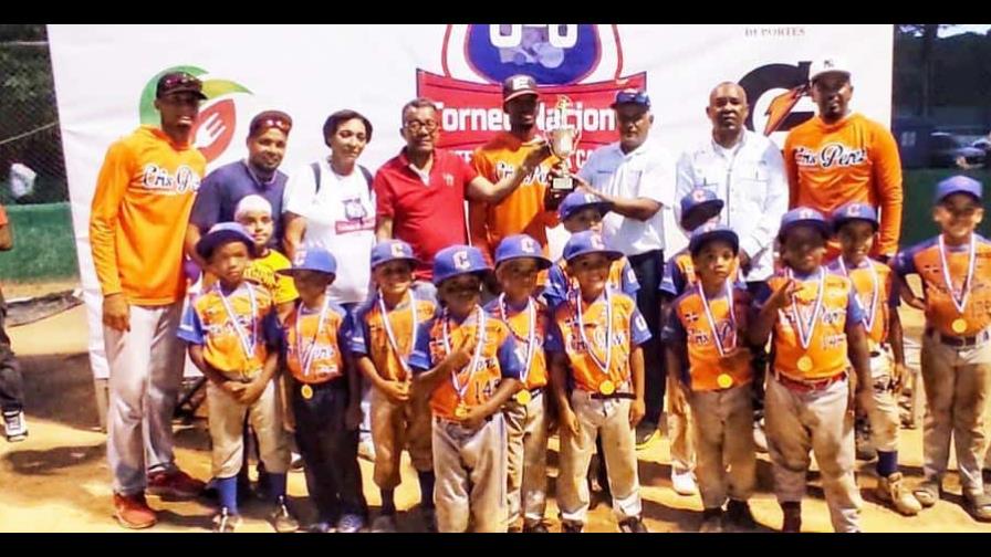 Moca levanta el cetro de campeón en el nacional sub-6 de FEDOM Moca levanta el cetro de campeón en el nacional sub-6 de FEDOM