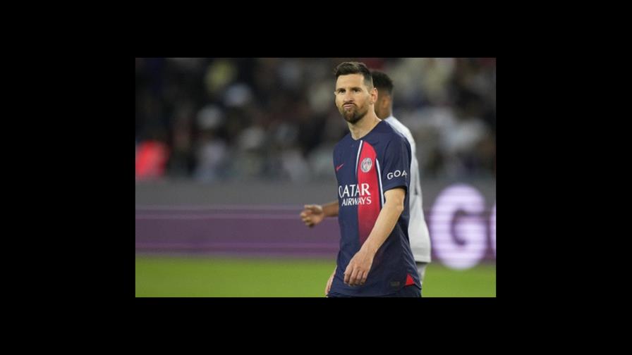 Padre de Messi admite que al astro le gustaría volver al Barcelona