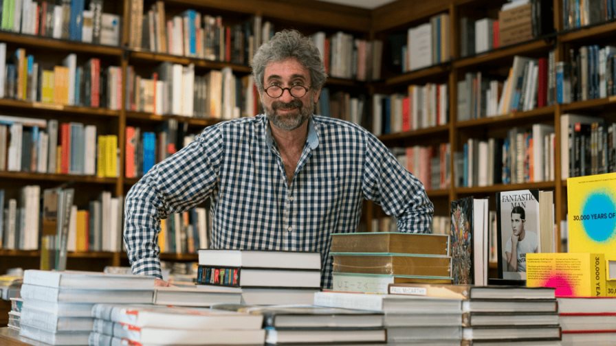 Defensores de la libertad de lectura están en pie de lucha en Florida