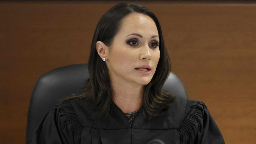 Una comisión de Florida concluye que la jueza del caso del asesino de Parkland falló