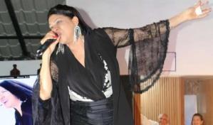Yohanna Almánzar le canta a su tierra de Las Cabuyas en La Vega