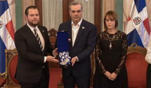 Gobierno otorga condecoración póstuma a Orlando Jorge Mera, a un año de su asesinato