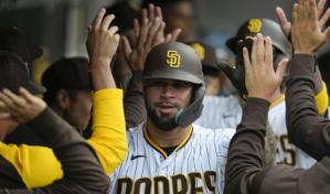 Sánchez pega otro jonrón y Padres blanquean a Cachorros