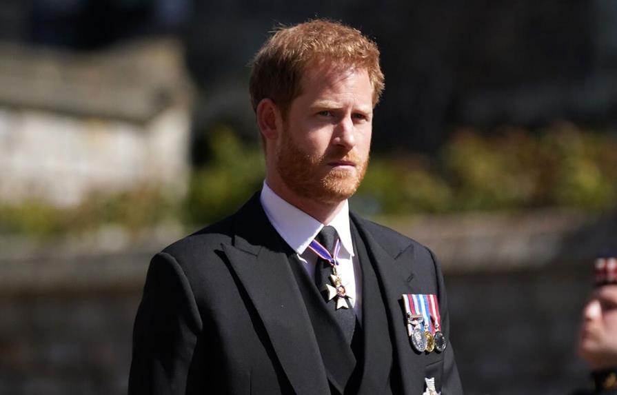 Príncipe Harry acusa a los tabloides de incitar al odio y al acoso en su vida privada