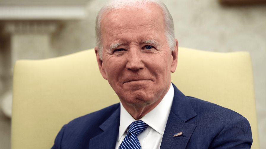 Biden ofrece a Trudeau apoyo total para combatir los incendios que devastan Canadá