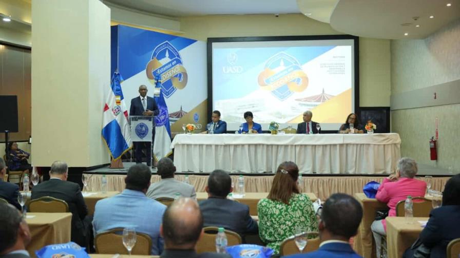 UASD presenta líneas estratégicas del rediseño curricular