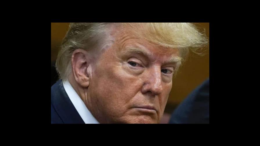 La Fiscalía notifica a Donald Trump que lo investiga por quedarse documentos clasificados