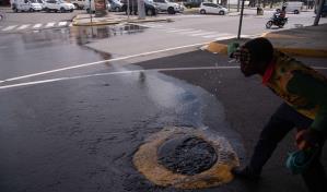 Más fuga de agua en la Kennedy y calle La Arboleda