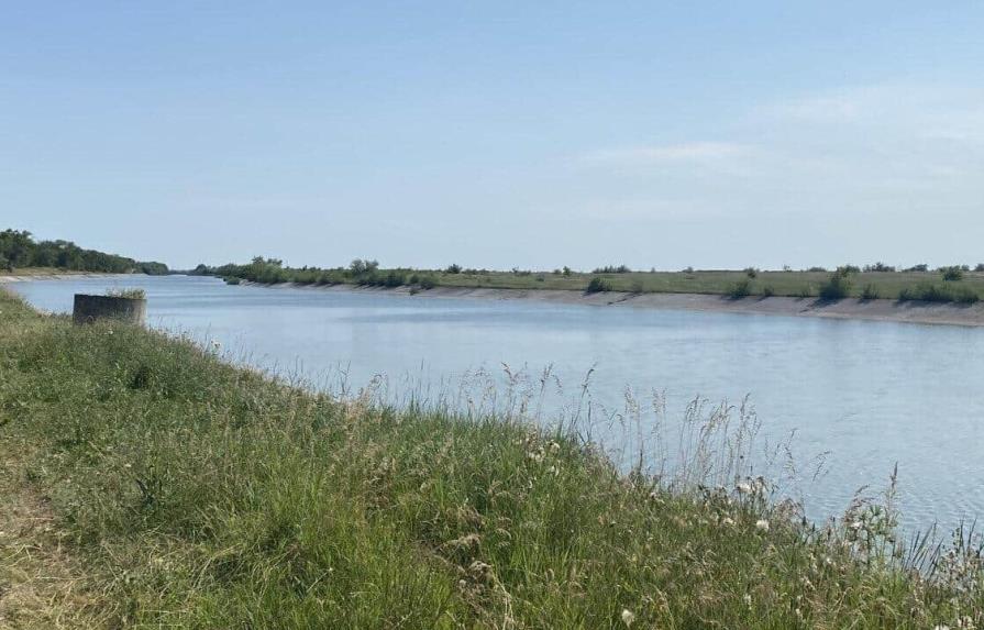 La población de Crimea teme la falta de agua tras la destrucción de la presa de Kajovka