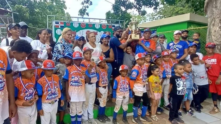 Estrellas de los Frailes se corona campeón