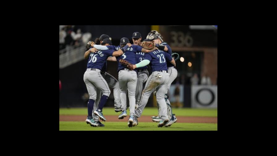 Rodríguez y Hernández pegan jonrón y los Marineros derrotan 4-1 a Padres