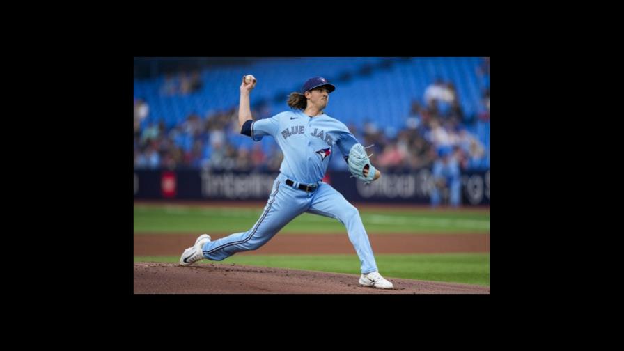 Gausman iguala la mejor marca en su carrera con 13 ponches; Azulejos vencen 5-1 a Astros