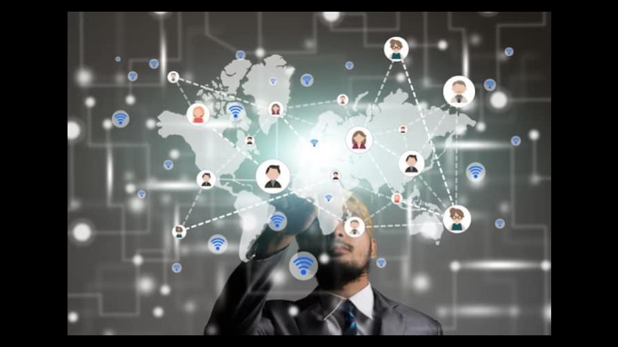 Cómo construir una red de contactos sólida en la industria