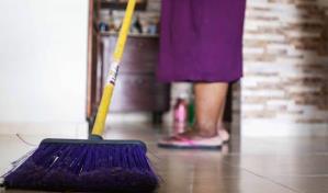 Declaran inconstitucional resolución que regulariza el trabajo doméstico