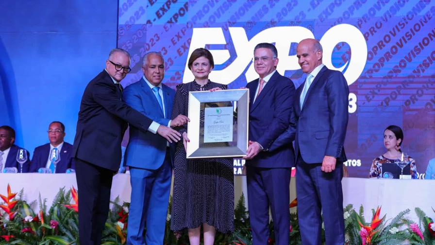 Expo Provisiones 2023 reconoce a Grupo Rica por su liderazgo y excelencia en la industria