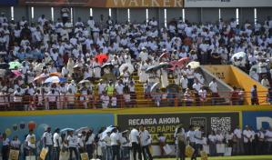 Miles de creyentes celebraron este jueves el Día de Corpus Christi en Santiago