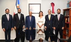 Directivos del Codessd visitan al presidente del Tribunal Constitucional