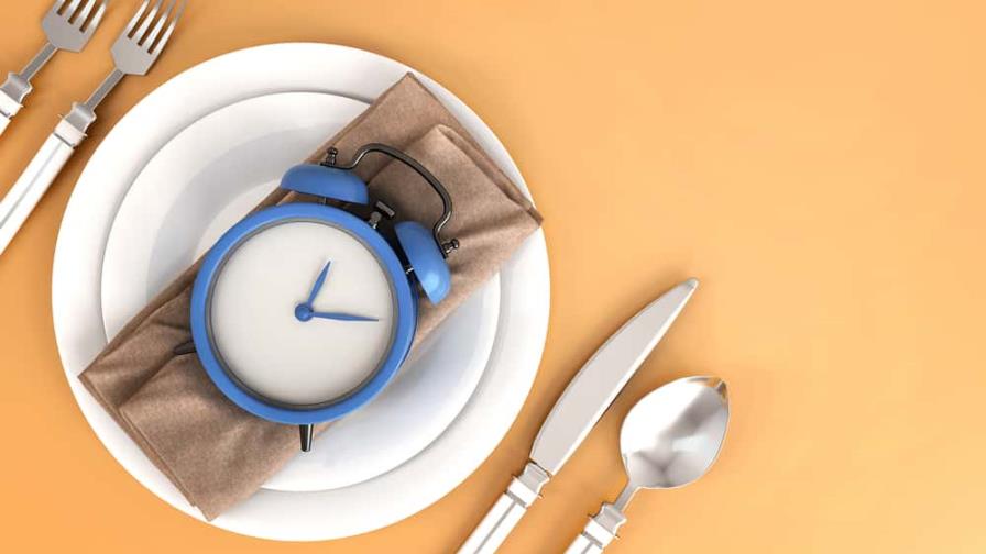 ¿A qué hora comemos y en qué orden afecta a nuestros biorritmos?