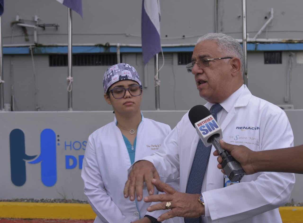 Severo Mercedes, jefe de Servicio de Cirugía Plástica del Hospital Salvador B. Gautier. 