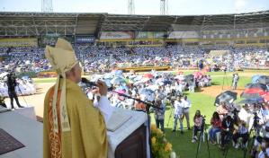 Monseñor Bretón: Vivimos en una sociedad que está descalabrada