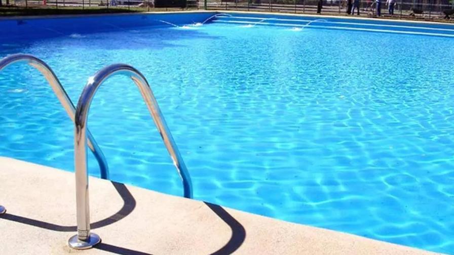 Niño de cuatro años se ahoga mientras se bañaba en piscina en una villa de Baní