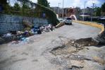 Peligro en la calle Juan Valdez en El Caliche de Los Ríos Peligro en la calle Juan Valdez en El Caliche de Los Ríos