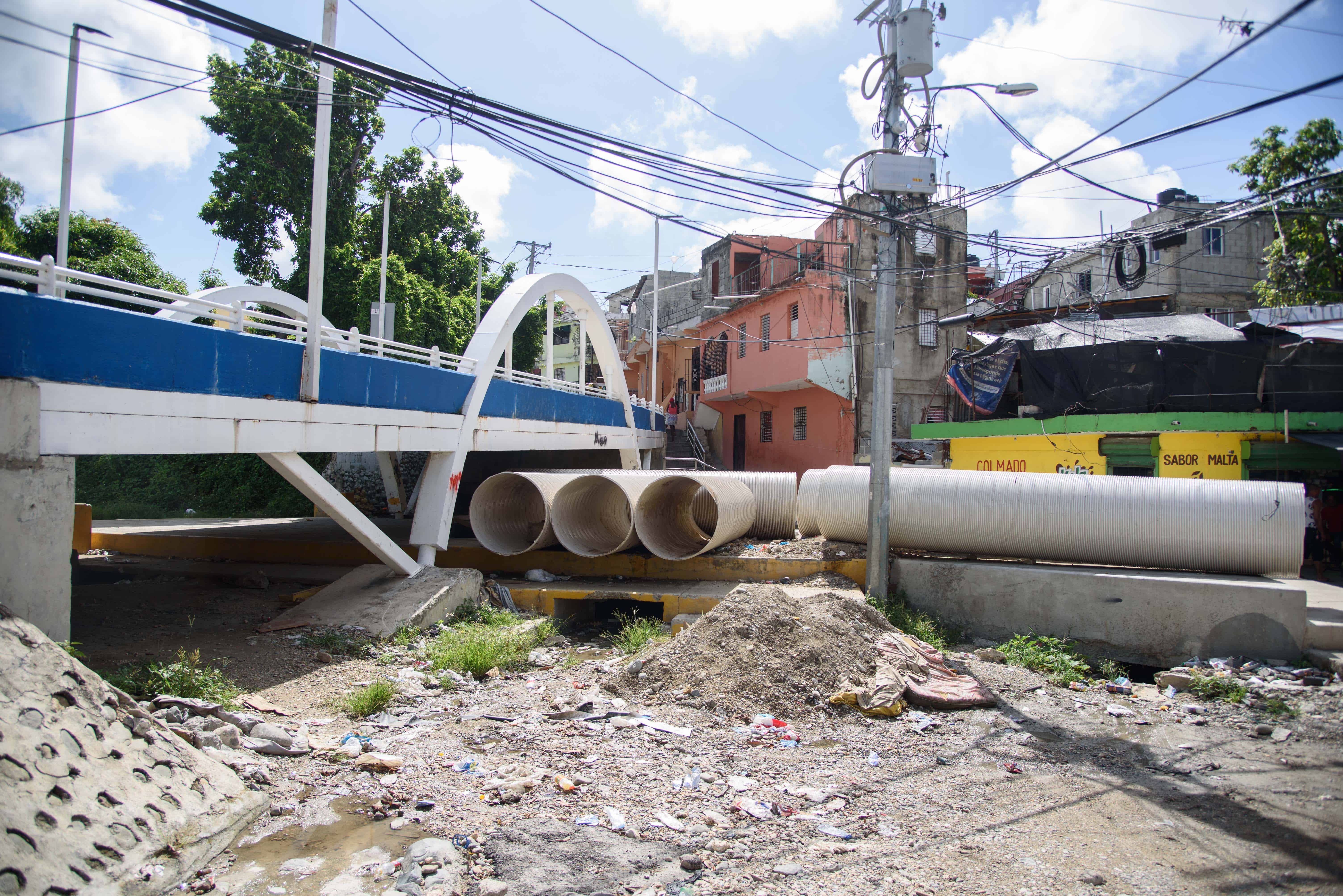 El puente fue construido en la administración de David Collado.