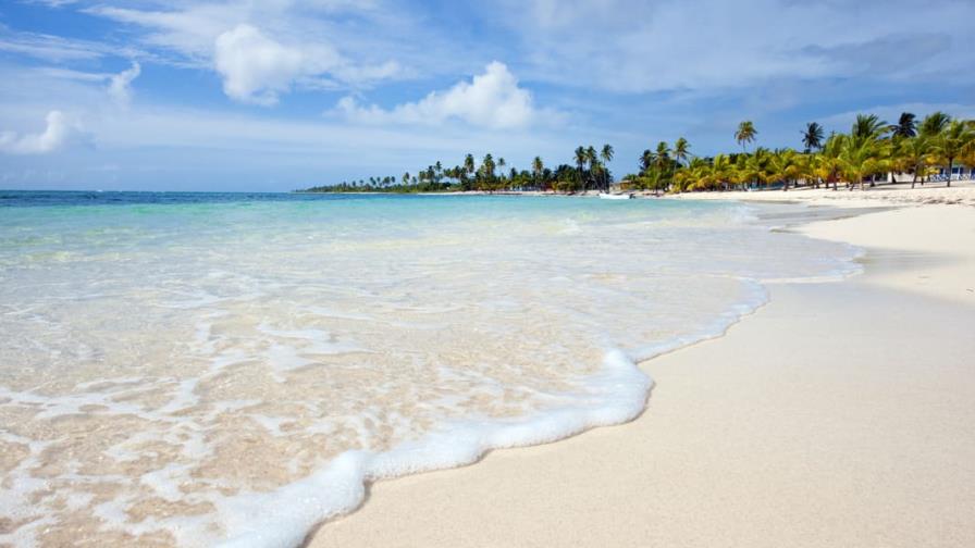 Muere ahogado ecuatoriano en playa de la Isla Saona