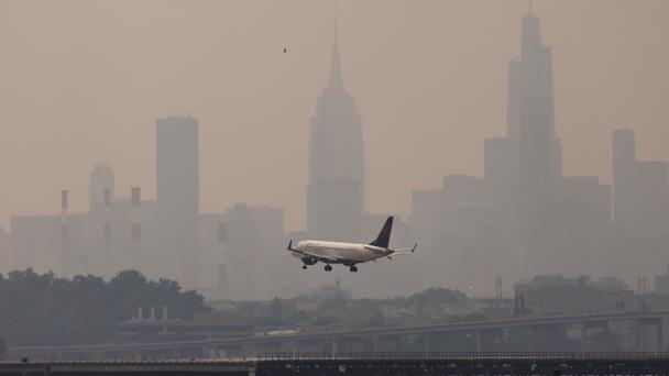 ¿Por qué el humo de los incendios en Canadá llegó a Estados Unidos?