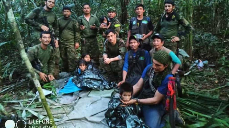 Júbilo en Colombia tras rescate de los cuatro niños perdidos en la selva hace 40 días