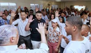 Miguel Vargas juramenta nuevos miembros del PRD