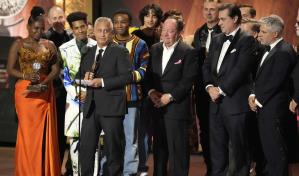 Los Tony hacen historia con premios para actores no binarios