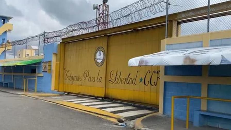 Denuncian trasiego de armas blancas y drogas dentro de cárcel CCR La Isleta Moca