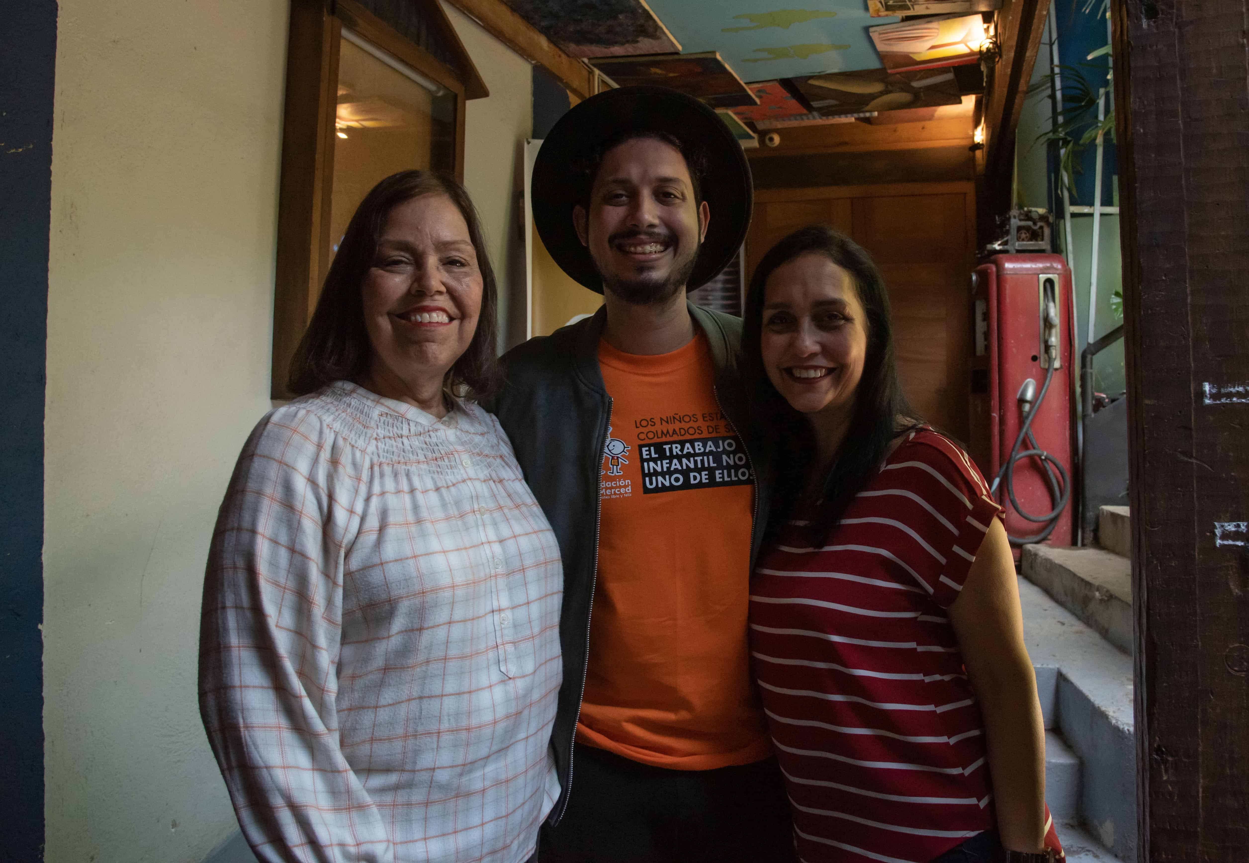 Telma Castán, Diego Jaar y Vivian Camilo.