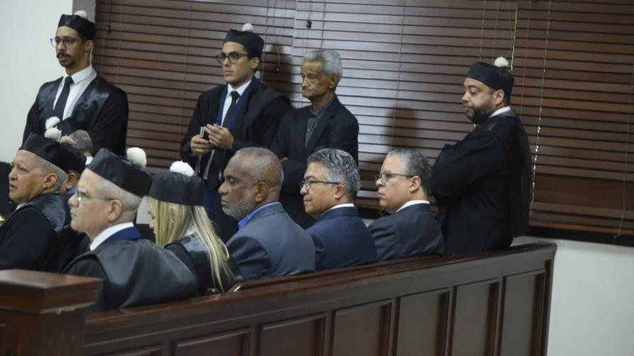 Corte anula sentencia que descargó exministro de Defensa y a otros dos acusados en caso Super Tucano