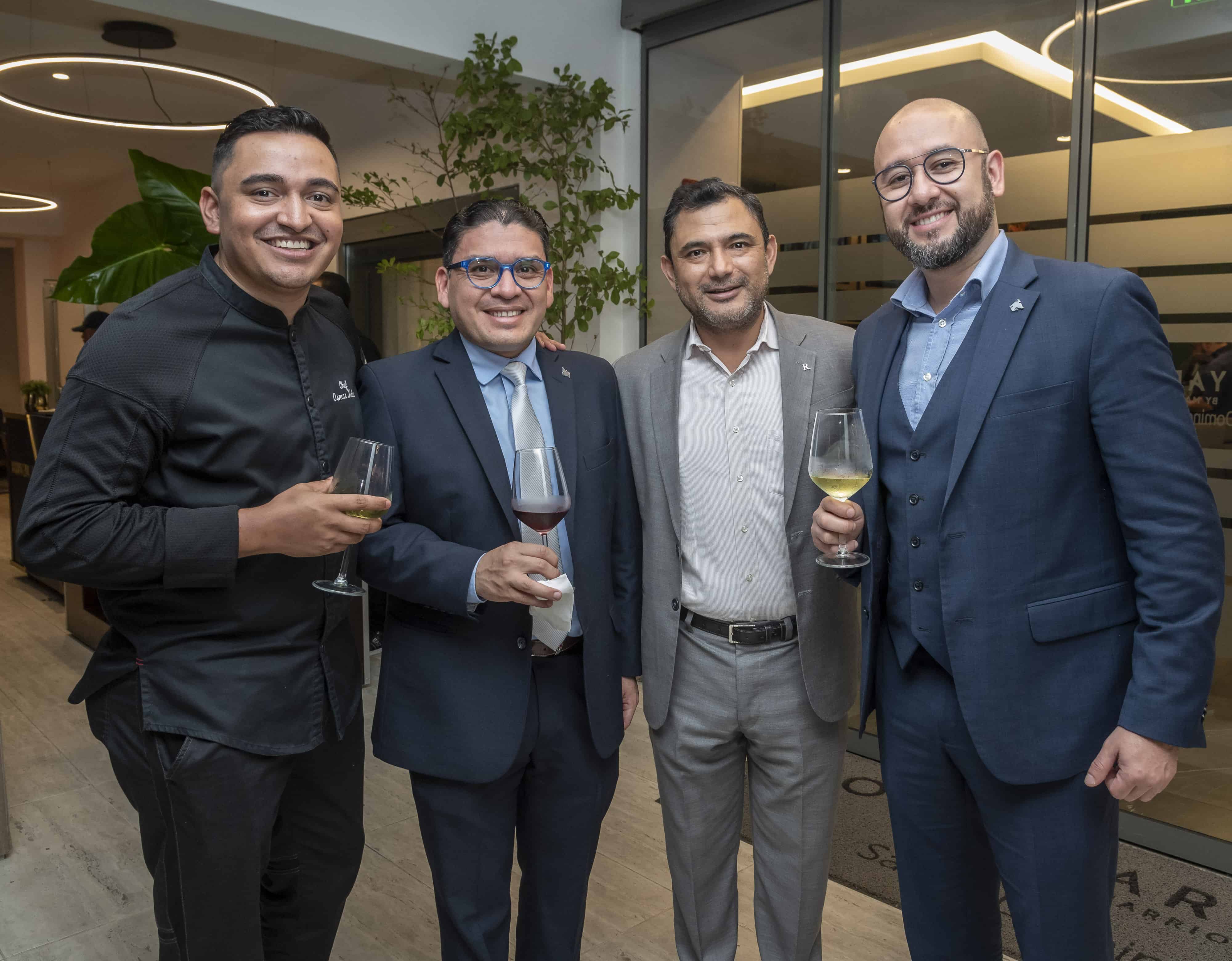 Osman Molina, Yarik Rabanales, Cesar Toledo y Erick García.