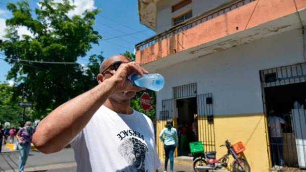 Temperaturas continúan calurosas sobre el país; Montecristi registra máxima de 38.5 °C
