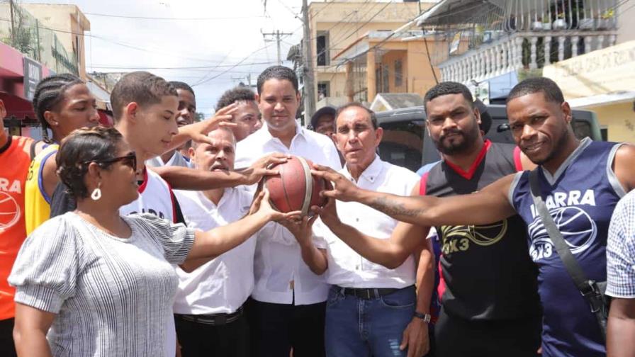 Club Alejandro Ibarra, de Cristo Rey inaugura su torneo de baloncesto