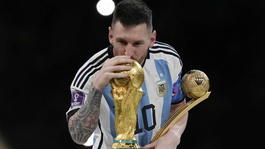 Messi llega a Argentina para sumarse a los entrenamientos de la Albiceleste