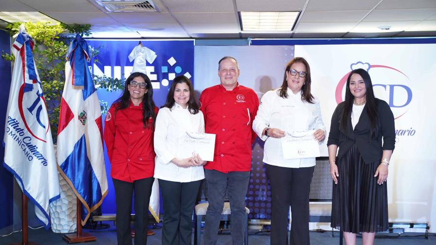 Reconocen chefs dominicanas en industria de catering y banquetes del país