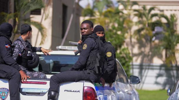 Autoridades allanaron seis cárceles en Operación Halcón IV