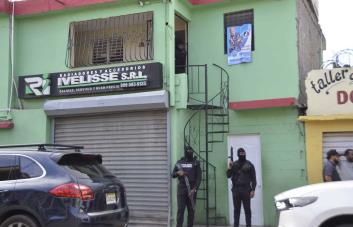 Denuncian allanan “por error” repuesto de vehículos durante operativo por Operación Halcón IV
