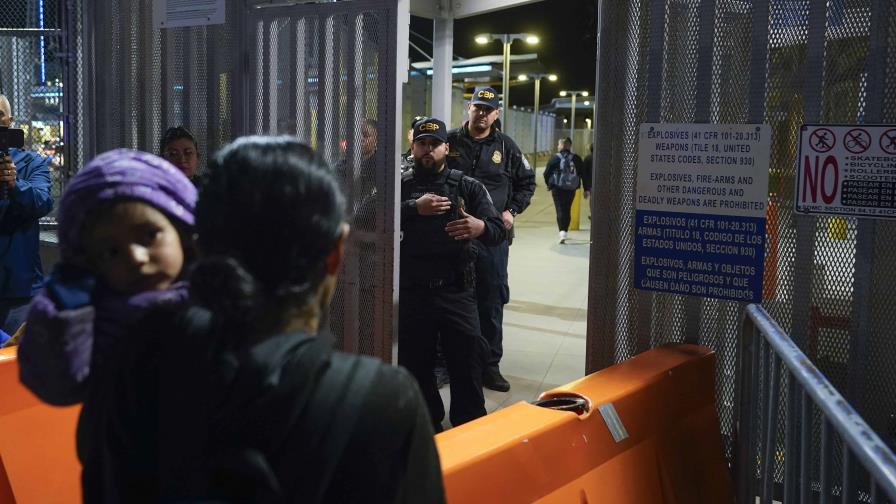 EE.UU. extiende su programa de protección temporal para migrantes de cuatro países