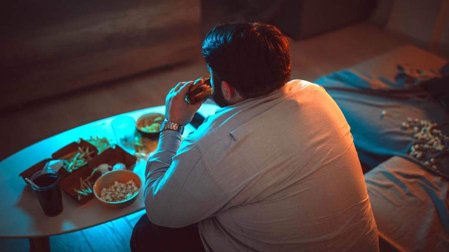 Alimentos que nunca deberías comer después de las 8:00 de la noche