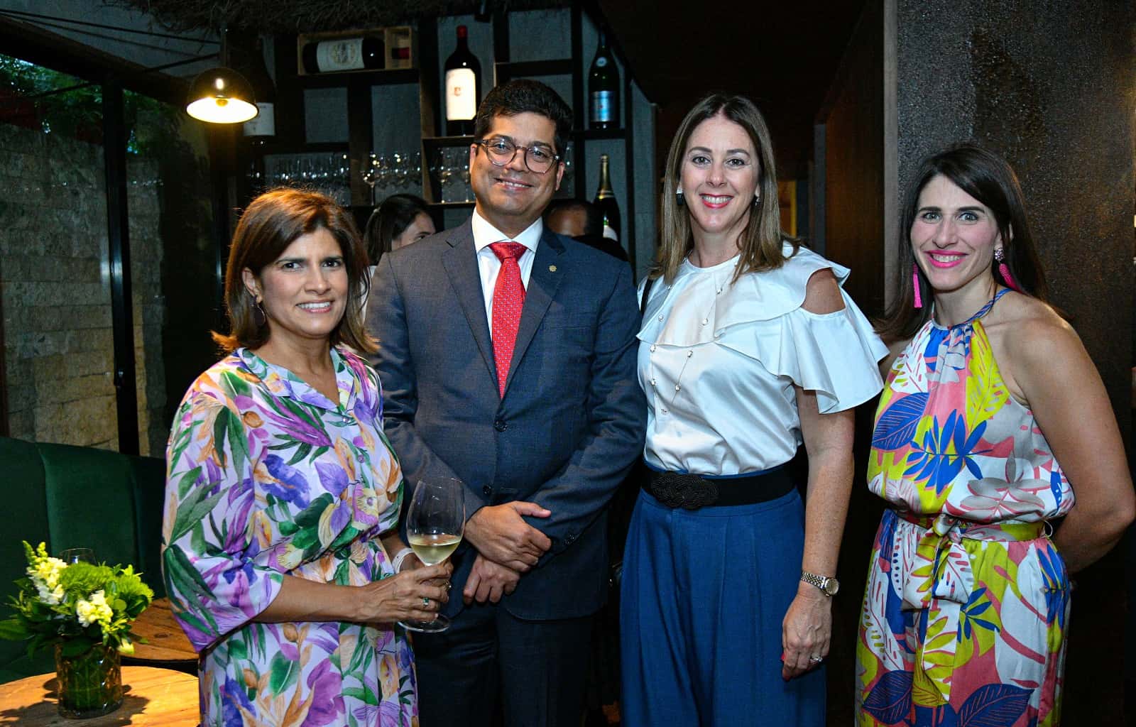 Patricia Llibre, Rafael Ernesto Izquierdo, Gina Saleta de Izquierdo y Ana Lluberes del Toro.