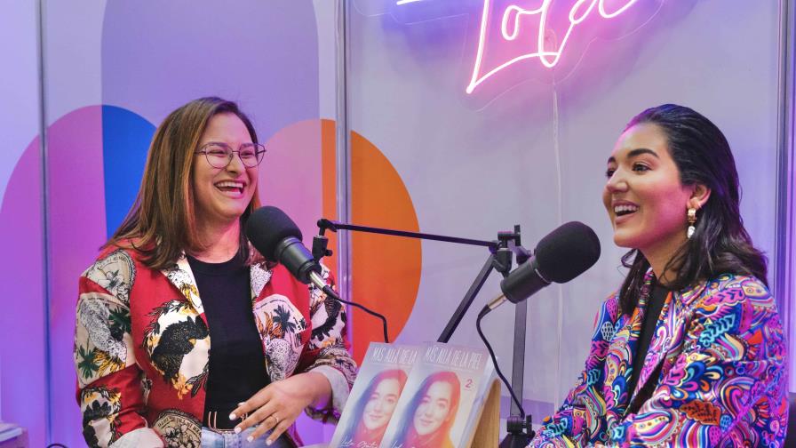 Lola Gutiérrez lanza segunda edición de su libro “Más allá de la piel”