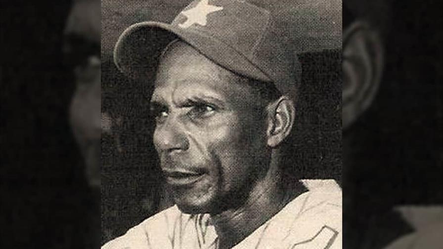 Tetelo Vargas, 76 a&ntilde;os del primer hit de un dominicano en Serie del Caribe