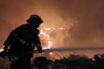 Fuego afecta depósito de basura próximo a la Base Aérea de San Isidro